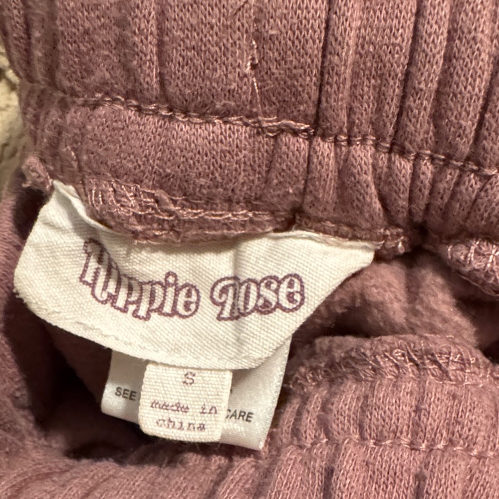 Hippie Rose Mauve Shorts - Picture 4 of 12
